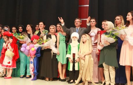 Gesmekte Yıl Sonu Defilesi