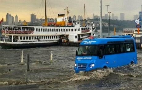 İstanbul'da Sağanak Yağış