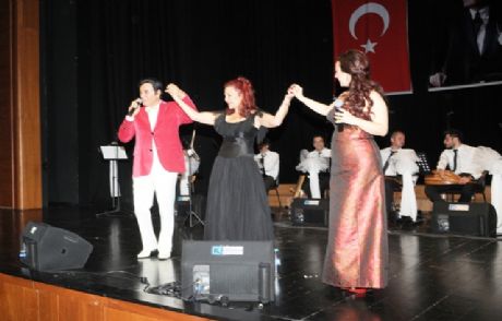 Erol Büyükburç Ve Sema Tunç'tan Muhteşem Düet