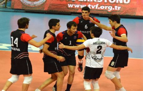 Halkbanklı Genç Erkekler Finalde