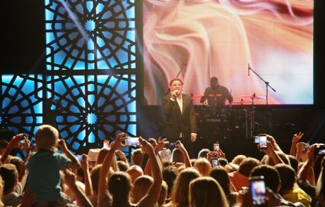 Rusya'nın Müslüm Gürses'i Antalya'dan Geçti
