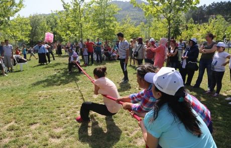 Ko-mek Ailesinden Yılsonu Pikniği