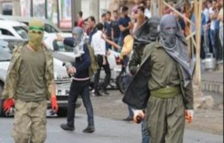 Cizre'de Polise Saldırı