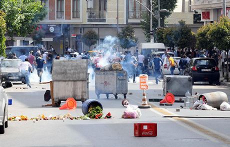 Bağcılar'da Polis Müdahalesi!