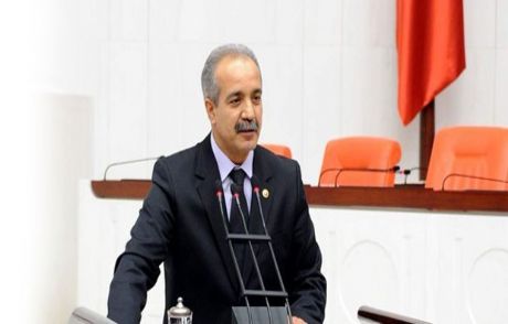 Chp'den Ak Parti'ye Geçti, Protesto Edildi