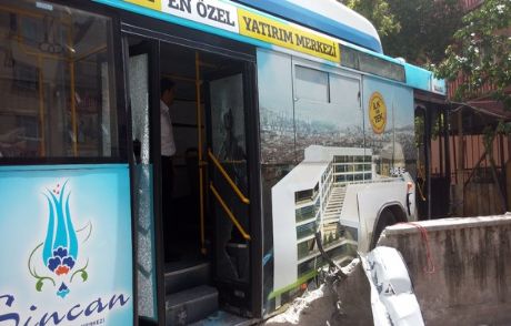 Ankara'da Otobüs Kazası