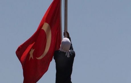 Türk Bayrağını İndiren Haine 14 Yıl Hapis