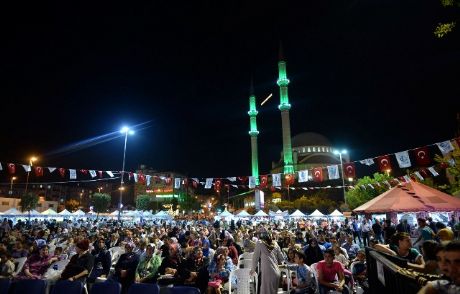 Zulüm Gören Müslümanlara Dua