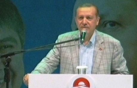 Erdoğan: Bombaların Altında Ölsünler Mi?