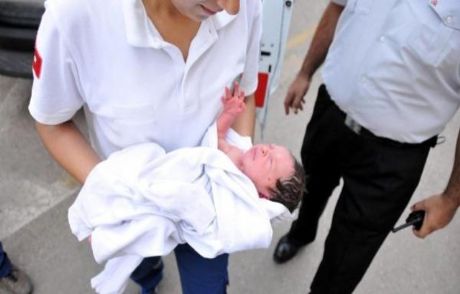 1 Günlük Bebek Poşette Çöpe Bırakıldı