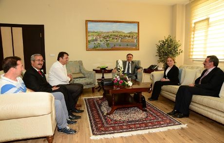 Buzun Patronundan Vali Altıparmak'a Ziyaret