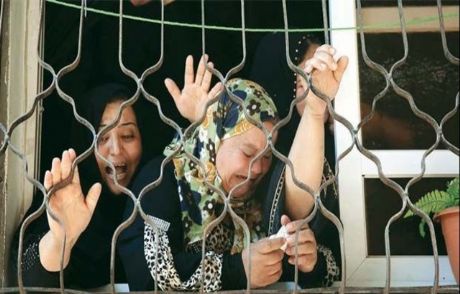 Gazze'de İsrail'den Güvercine Füze