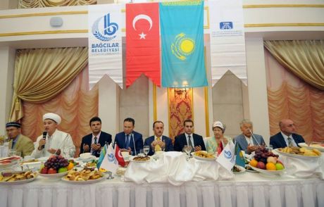 Atayurdu'nda İftar Sofrası