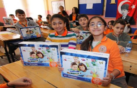 Büyükşehir 27 Bin 109 Tablet Dağıtacak