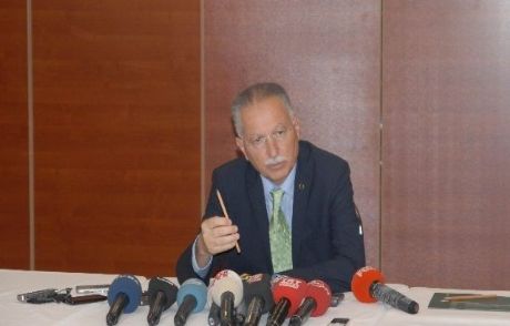 İhsanoğlu Protestolara Cevap Verdi