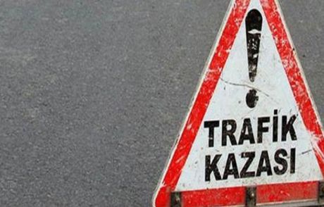 Kamyonet Uçuruma Yuvarlandı: 3 Ölü