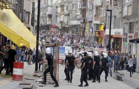 Samsun'da Demirtaş Standına Saldırı