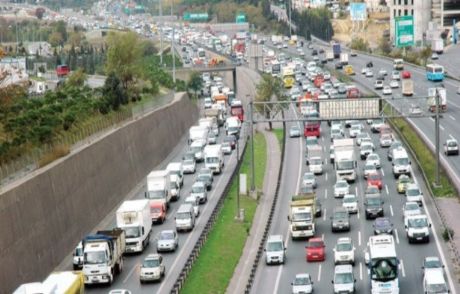 Trafikte Bayram Eziyeti Devam Ediyor