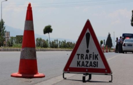 Ezine'de Otomobilin Çarptığı Kişi Öldü