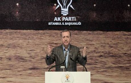 Erdoğan: 'ellerinde Kelepçe İle Şov Yapıyor'