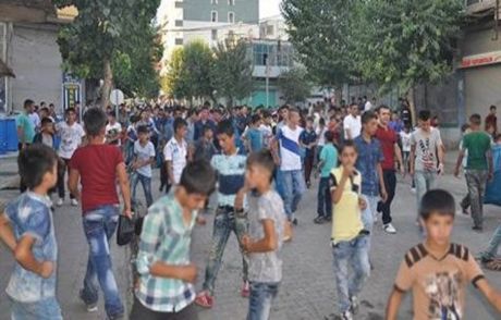 Önce Gösteri Sonra Temizlik