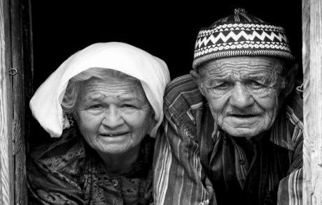 İşe Yaramama Korkusu Yaşlandıkça Tüketiyor!
