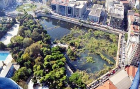 İzmir'in 'utanç Çukuru' Satılıyor