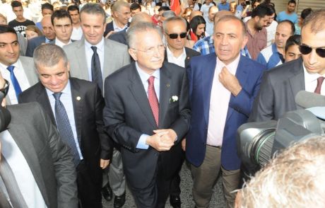 İhsanoğlu'nun İlk Durağı Gezi Parkı Oldu