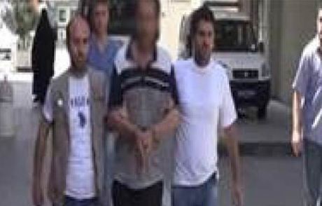 Bayrağı İndiren Hain İntihar Etti