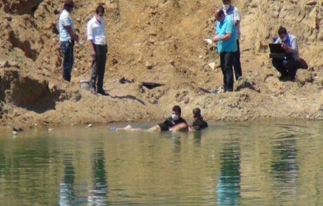Ayağına Taş Bağladıktan Sonra Gölete Attılar