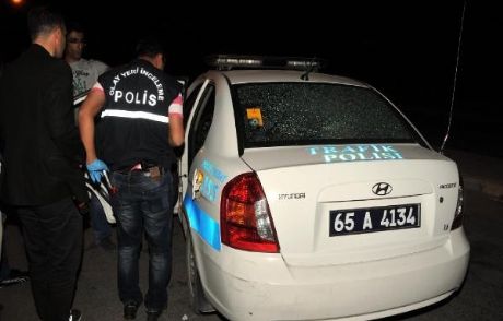 Van'da Polis Aracına Silahlı Saldırı