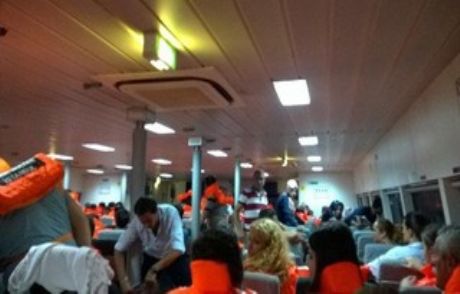 Camı Patlayan Feribot Geri Döndü