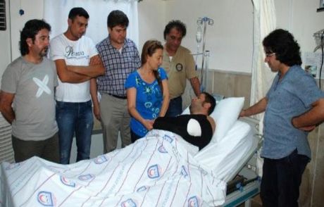 Acil Serviste Doktorun Kolunu Kırdılar