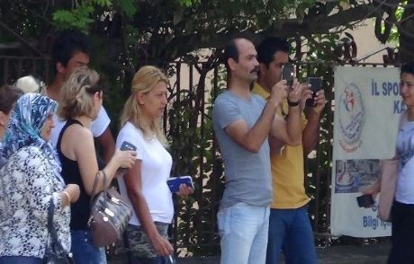 Vatandaşların Bomba Merakı