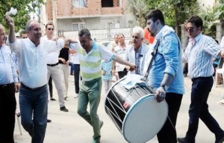 İnce Arınç İçin Oynadı