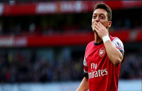 Mesut Özil'den Beşiktaş Tweeti