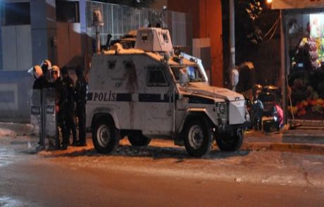 Polis Karakoluna Bombalı Saldırı