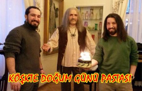 Köşkte Doğum Günü Pastası...