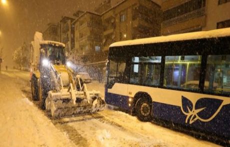 Kepçe Operatörü Kalmayınca Başkan Yol Açtı