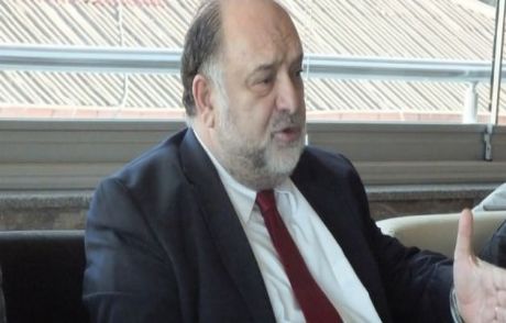 'ak Parti Muhafazakâr Değil, Fırsatçı'