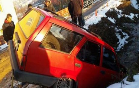Zonguldak'ta İki Otomobil Çarpıştı