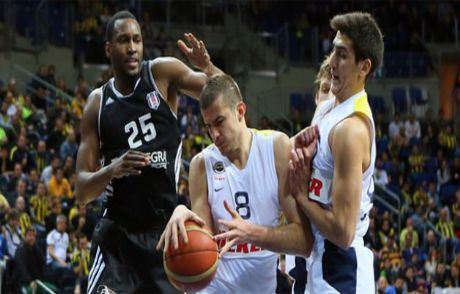 Fenerbahçe Beşiktaş'ı Bozguna Uğrattı