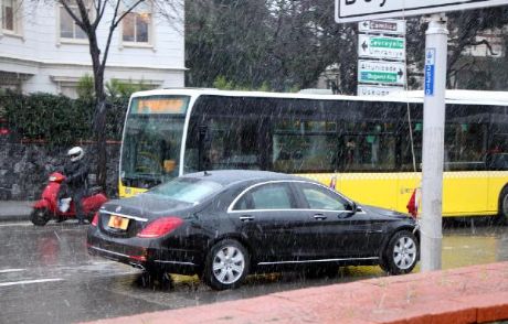 Cumhurbaşkanı Erdoğan Trafiğe Takıldı