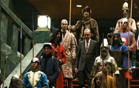Saray'da Farklı Karşılama