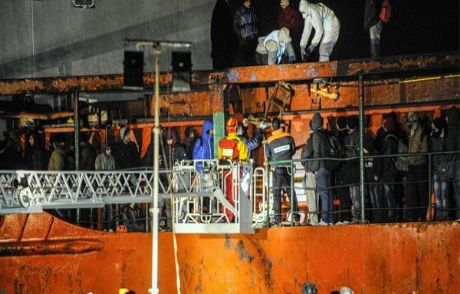 Yanan Gemide Bomba İddia