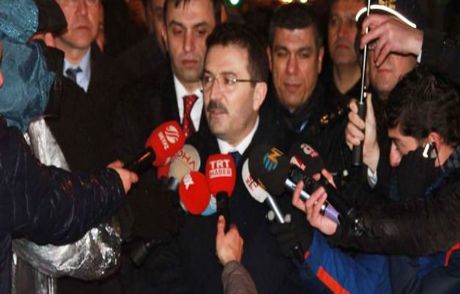 Altınok Taksim'deki Polisleri Denetledi