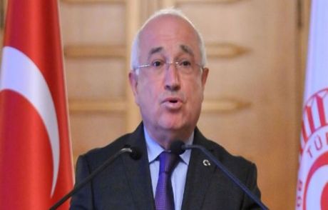 Cemil Çiçek: Yeni Anayasa Şart