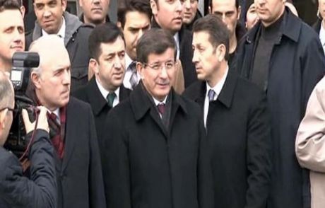 Davutoğlu, Filipinli Kız İçin Talimat Verdi