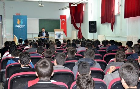 40 Eğitimci Ve Yazar Öğrencilerle Buluşuyor