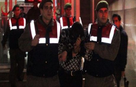 Ege Bölgesi'nin Azılı Dolandırıcısı Yakalandı!